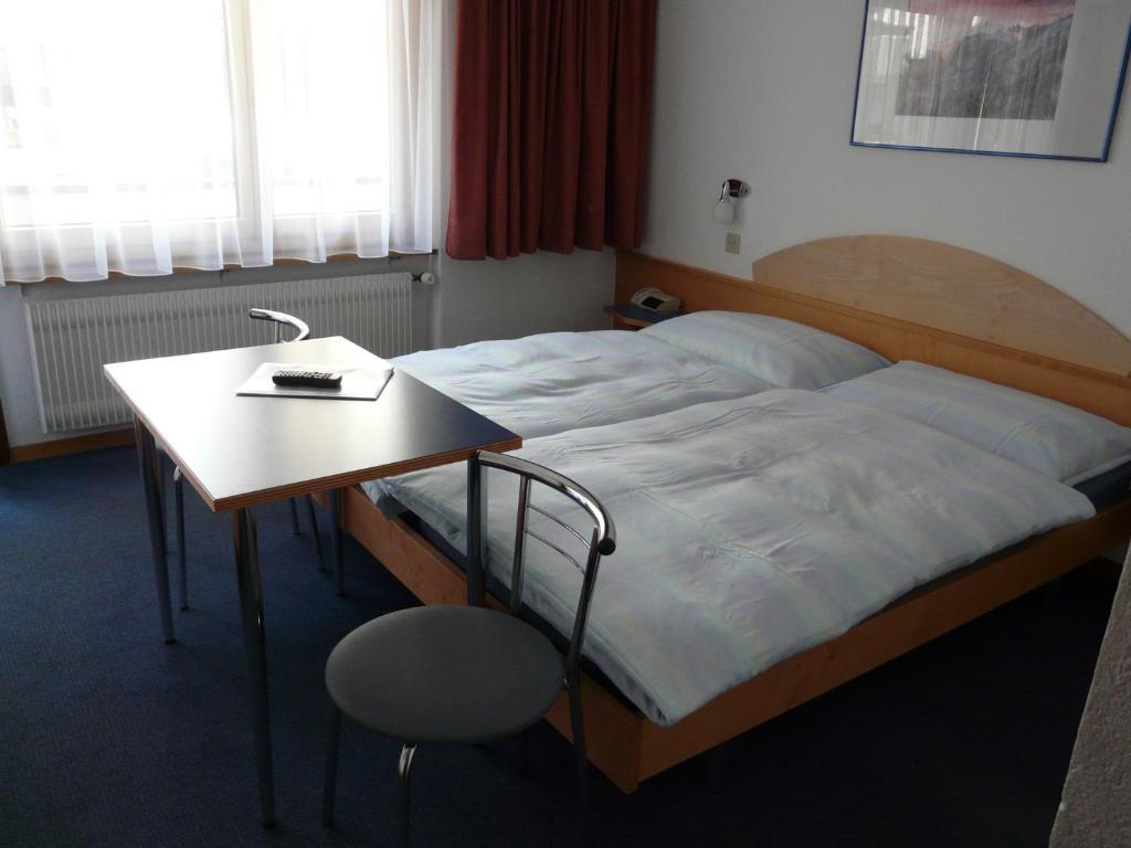 Hotel Garni Domino Saas-Fee Room photo