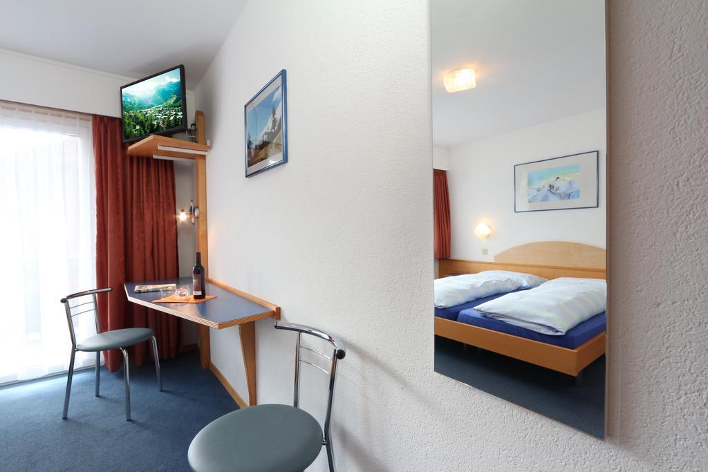 Hotel Garni Domino Saas-Fee Exterior photo