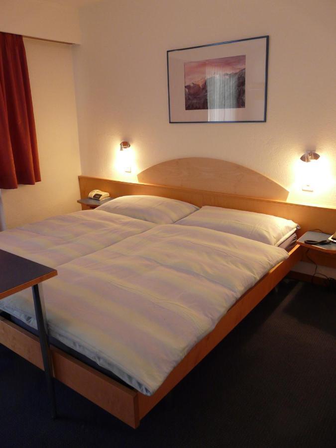 Hotel Garni Domino Saas-Fee Room photo